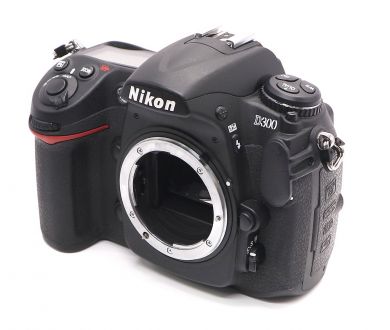 Nikon D300 body (пробег 3920 кадров)