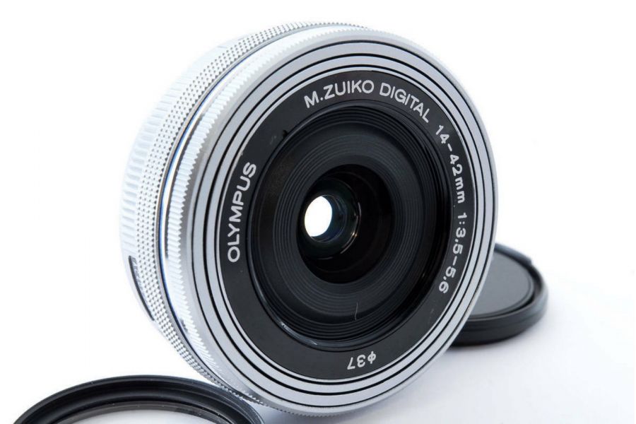 Olympus M.Zuiko Digital 14-42mm f/3.5-5.6 silver