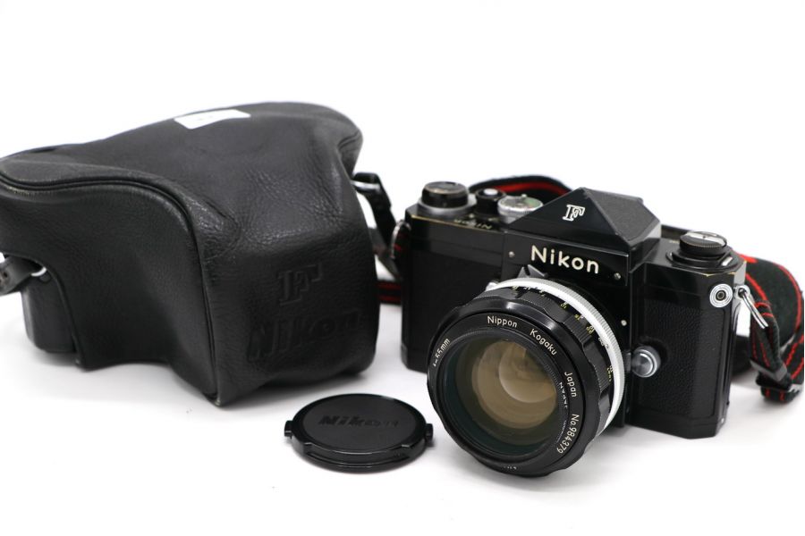 Nikon F + Nikon 55mm f/1.2 (Japan, 1970)