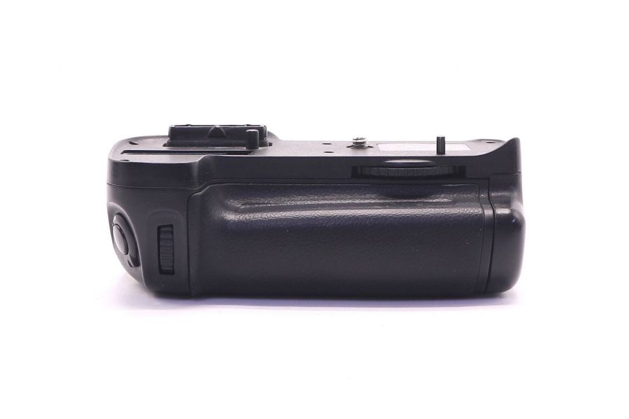 Батарейная ручка BP-D11 для Nikon D7000