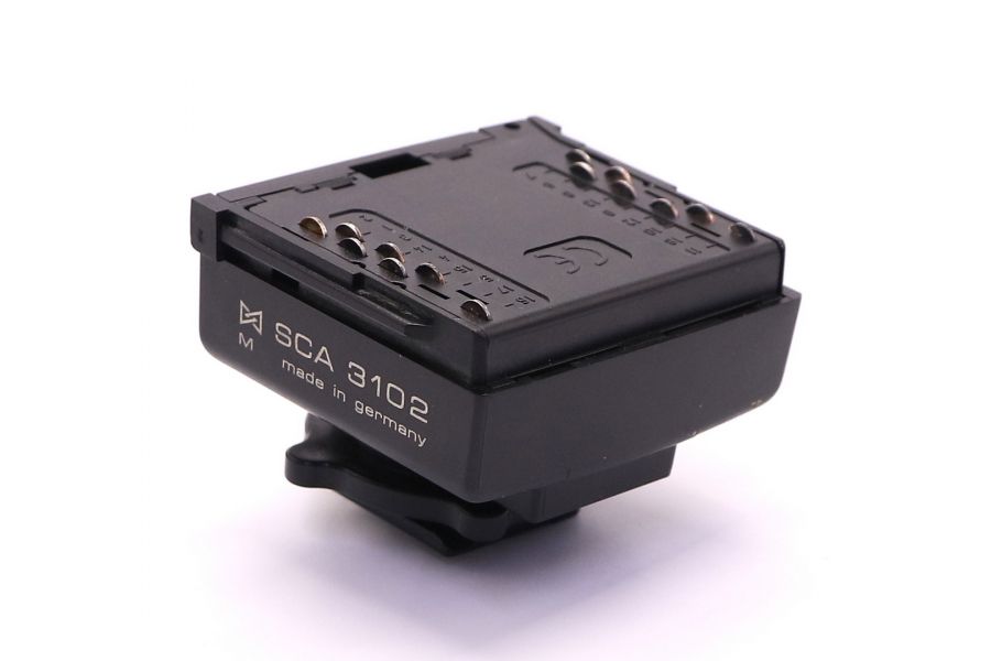 Адаптер башмака Metz SCA 3102 M3 в упаковке 