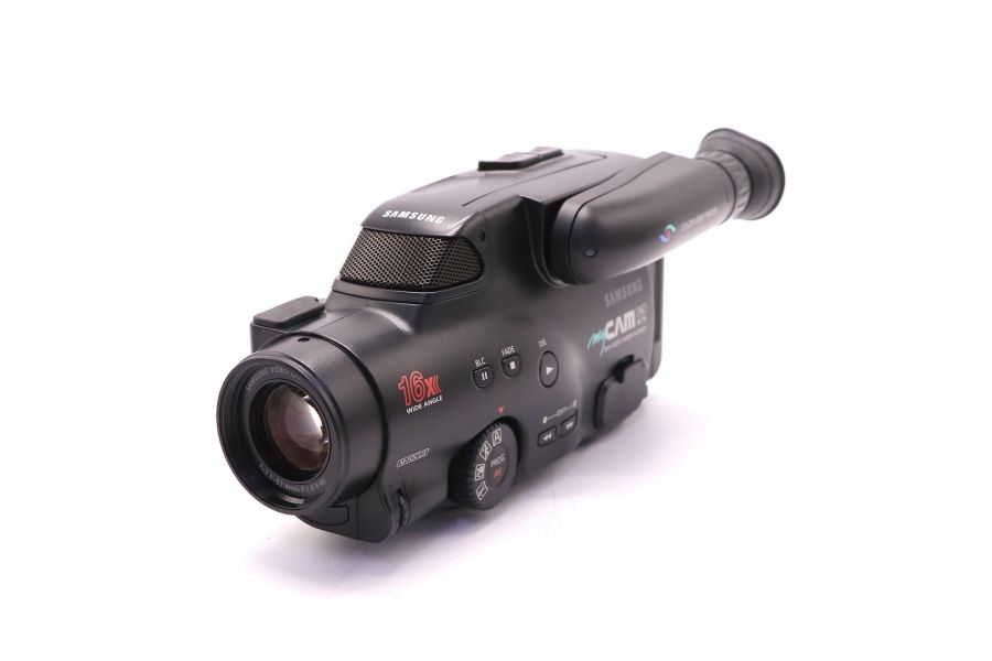 Видеокамера Samsung VP-K75