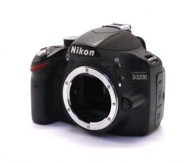 Купить Nikon D3200 body (пробег 9000 кадров) Nikon D3200 body (пробег 9000 кадров)