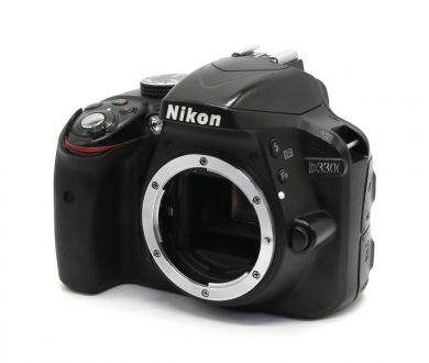 Nikon D3300 body (пробег 40650 кадров)