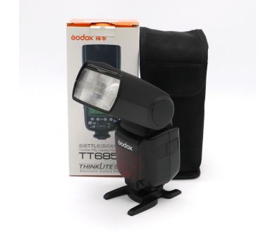 Фотовспышка Godox TT685N в упаковке