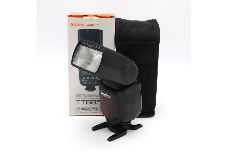 Фотовспышка Godox TT685N в упаковке
