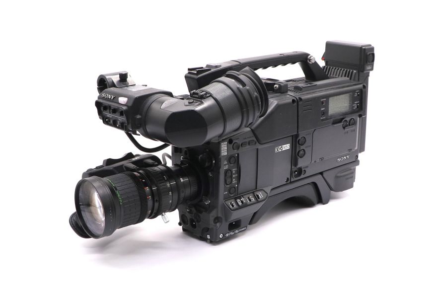 Видеокамера Sony DXC-D30P