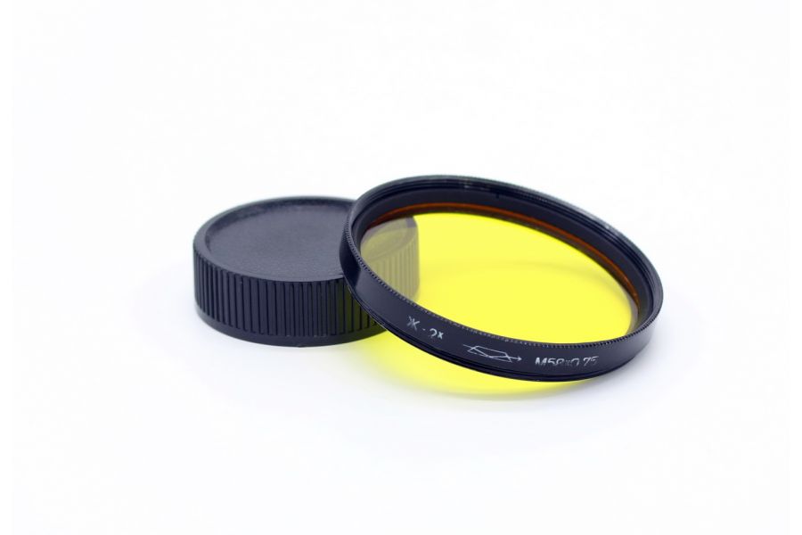 Светофильтр Ж-2Х 58x0.75 (СССР, 1986 г.)