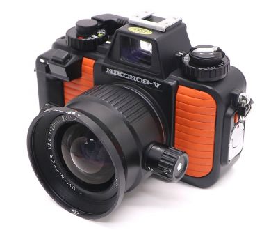 Nikon Nikonos-V kit 20mm f/2.8