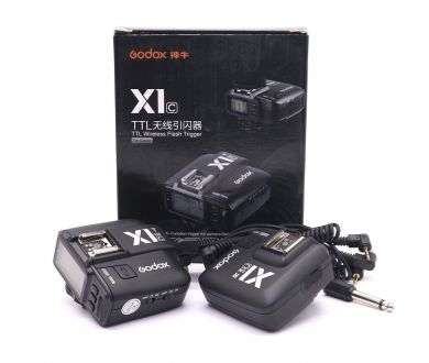 Трансмиттер Godox X1T-C for Canon в упаковке
