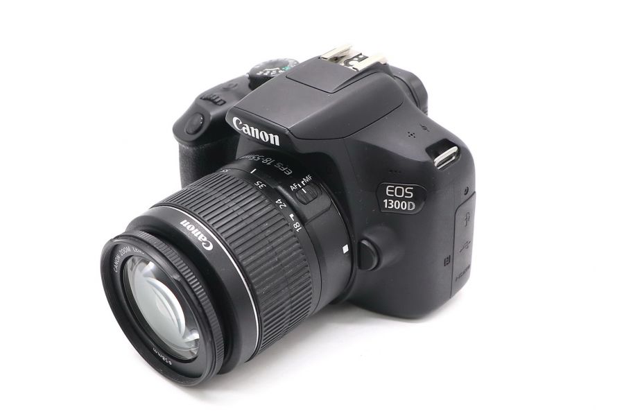 Canon EOS 1300D kit (пробег 3280 кадров)