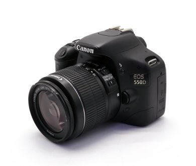 Canon EOS 550D kit (пробег 3515 кадров)