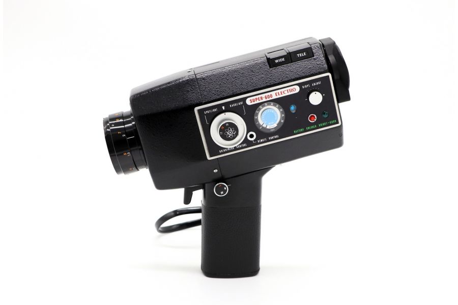 Кинокамера Yashica Super 600 Electro