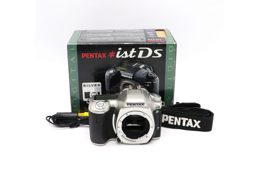 Pentax ist DS body в упаковке