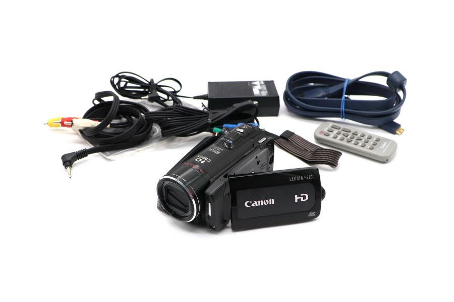 Видеокамера Canon LEGRIA HF200
