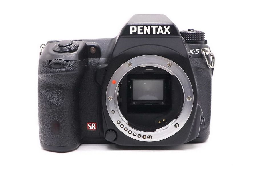 Pentax K-5 body (пробег 15125 кадров)