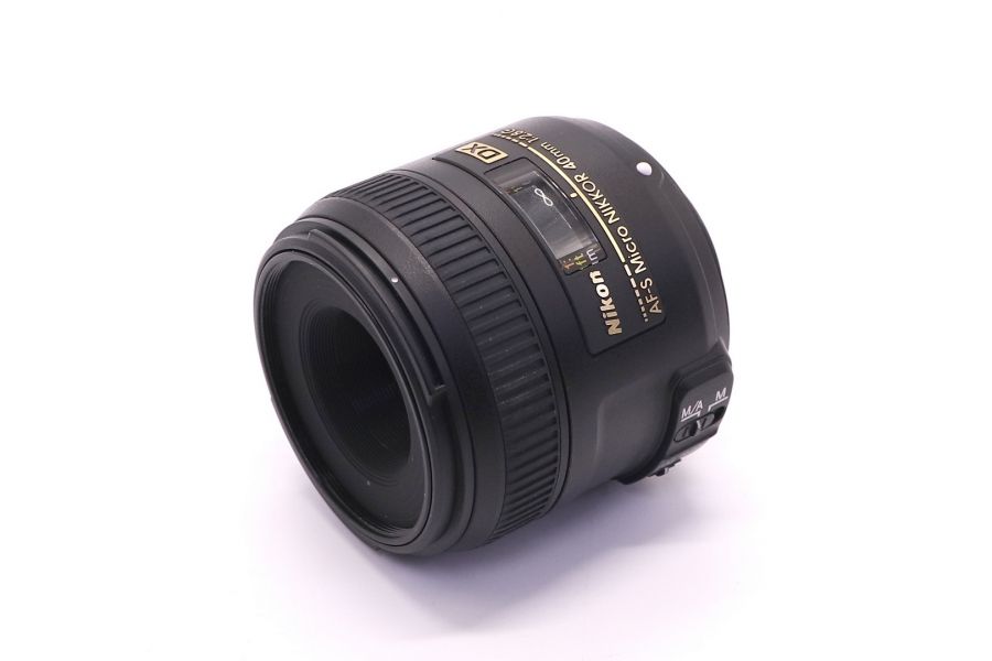 Nikon 40mm f/2.8G AF-S DX micro Nikkor
