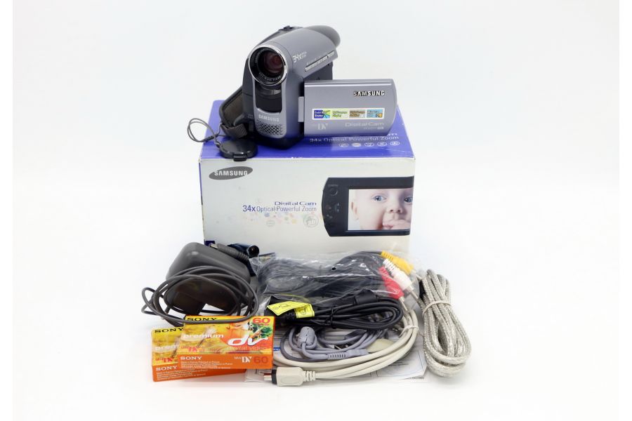 Видеокамера Samsung VP-D371i
