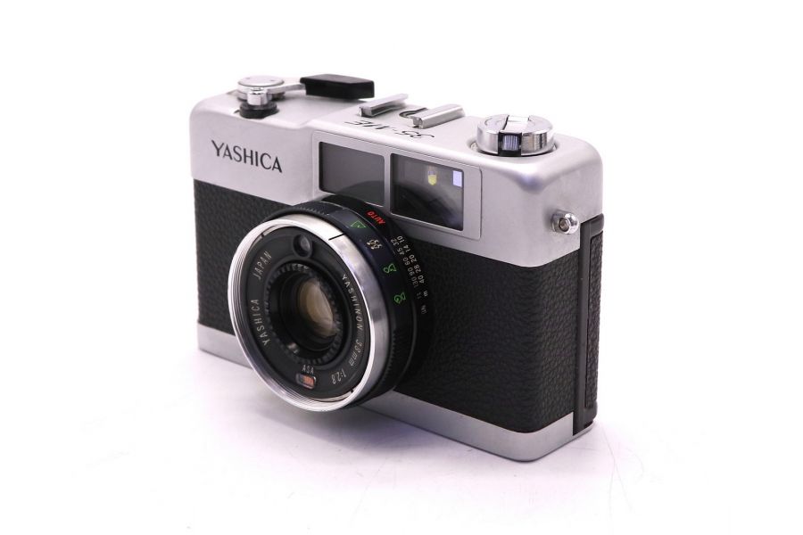 Пленочный фотоаппарат Yashica 35-ME (Japan, 1972)
