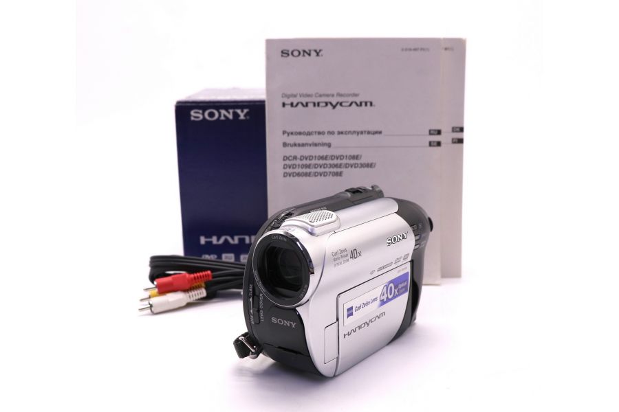 Видеокамера Sony DCR-DVD108E в упаковке