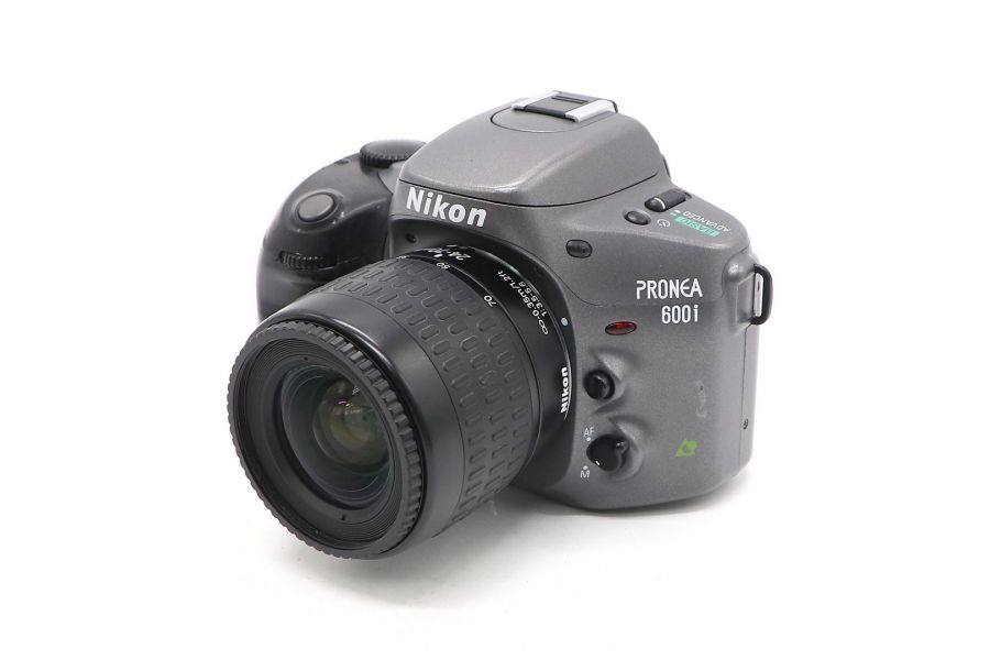 Nikon Pronea 600i kit
