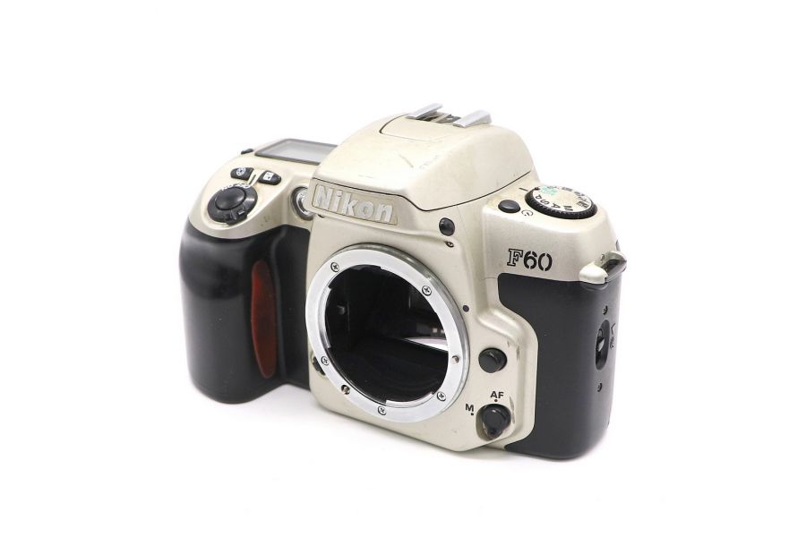 Nikon F60 Quartz Date body (Japan)