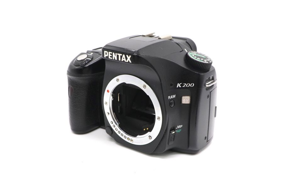 Pentax K200D body (пробег 66740 кадров)