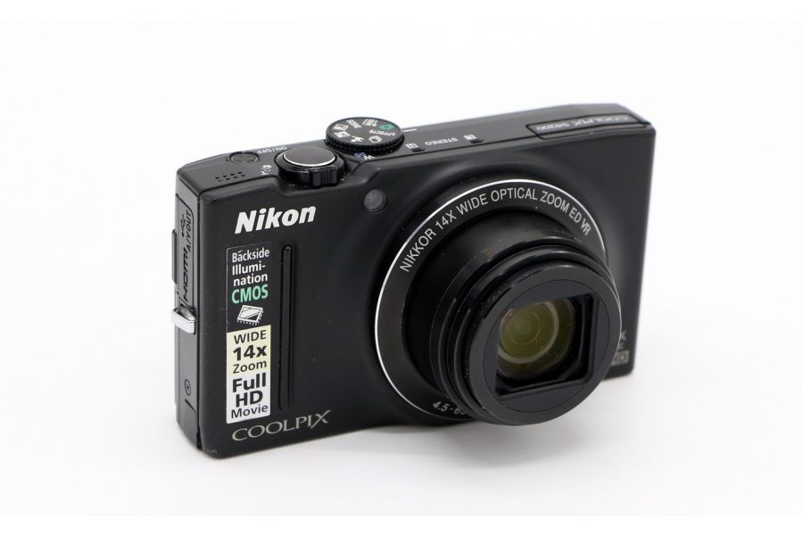 Nikon coolpix S8200