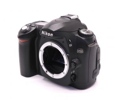 Nikon D50 body (пробег 5800 кадров)
