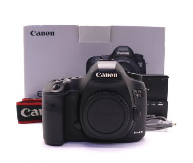 Canon EOS 5D Mark III body в упаковке (пробег 75315 кадров)