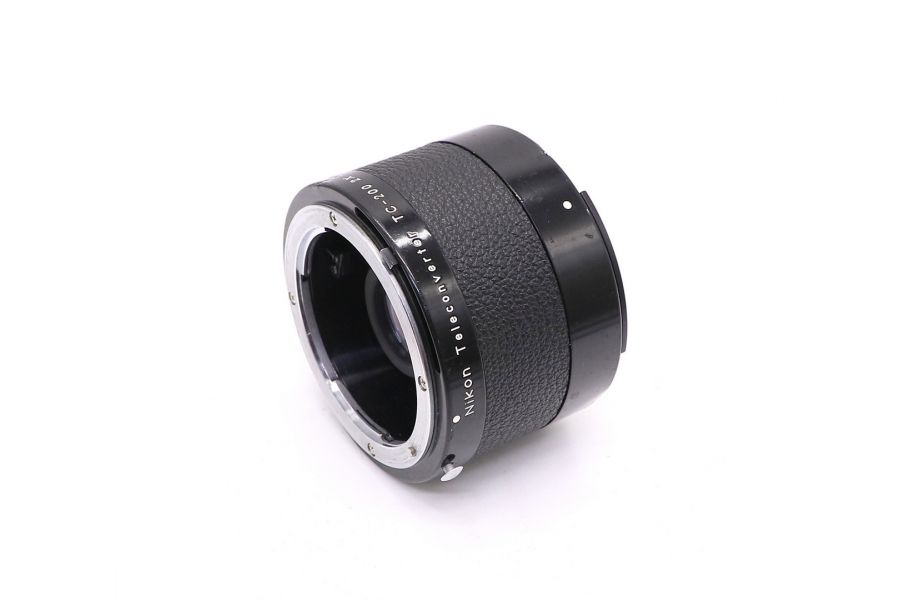 Телеконвертер Nikon TC-200 2X