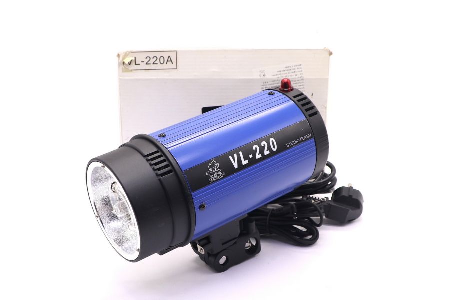 Студийная вспышка Grifon VL-220A в упаковке