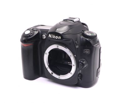 Nikon D50 body (пробег 64000 кадров)