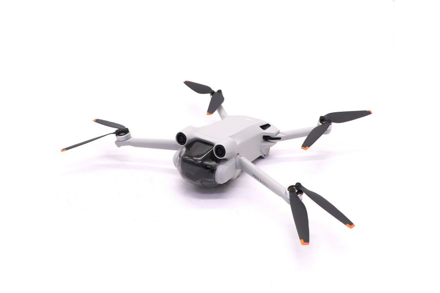 Квадрокоптер DJI Mini 3 Pro