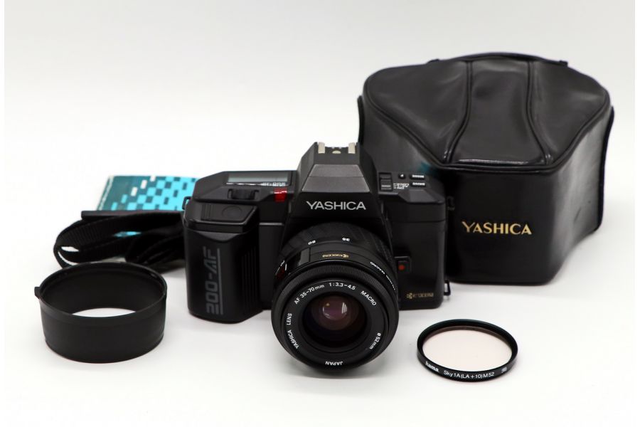 Yashica 200-AF kit (Japan, 1984)