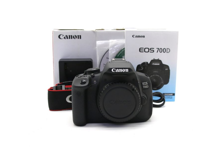 Canon EOS 700D body в упаковке (пробег 1530 кадров)