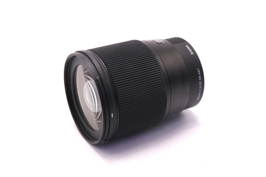 Sigma AF 16mm f/1.4 DC DN Sony E