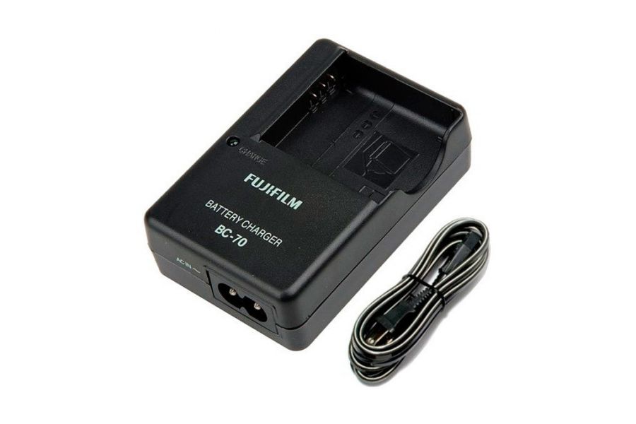 Зарядное устройство Fujifilm BC-70