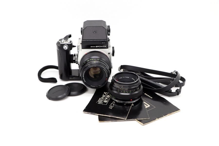 Zenza Bronica ETR AE II (Japan, 1976)