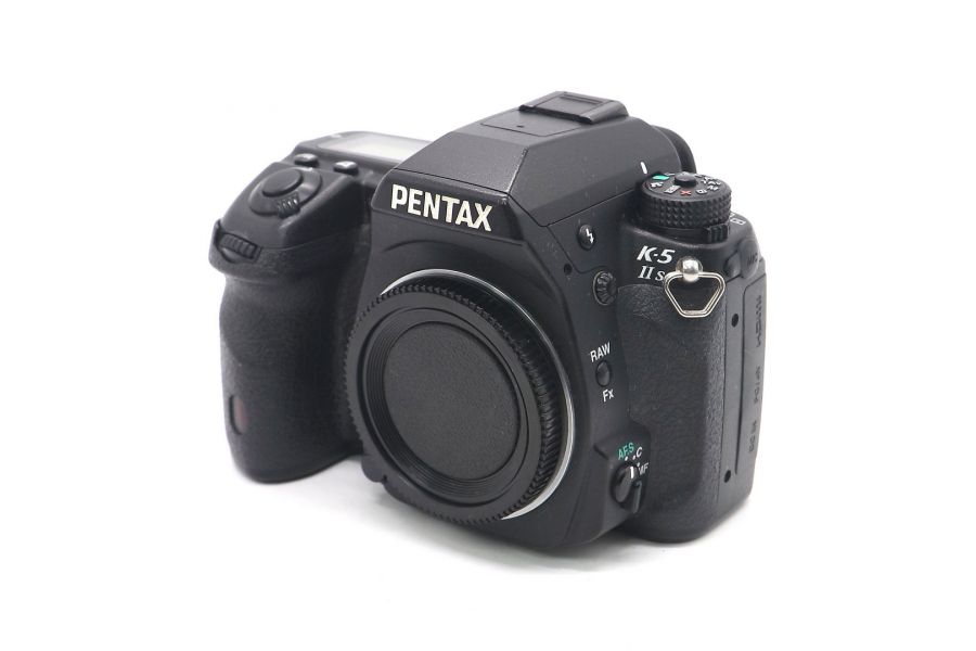 Pentax K-5 IIS body (пробег 207600 кадров)