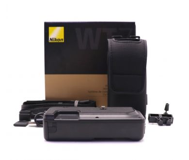 Беспроводной передатчик файлов Nikon WT-7B в упаковке