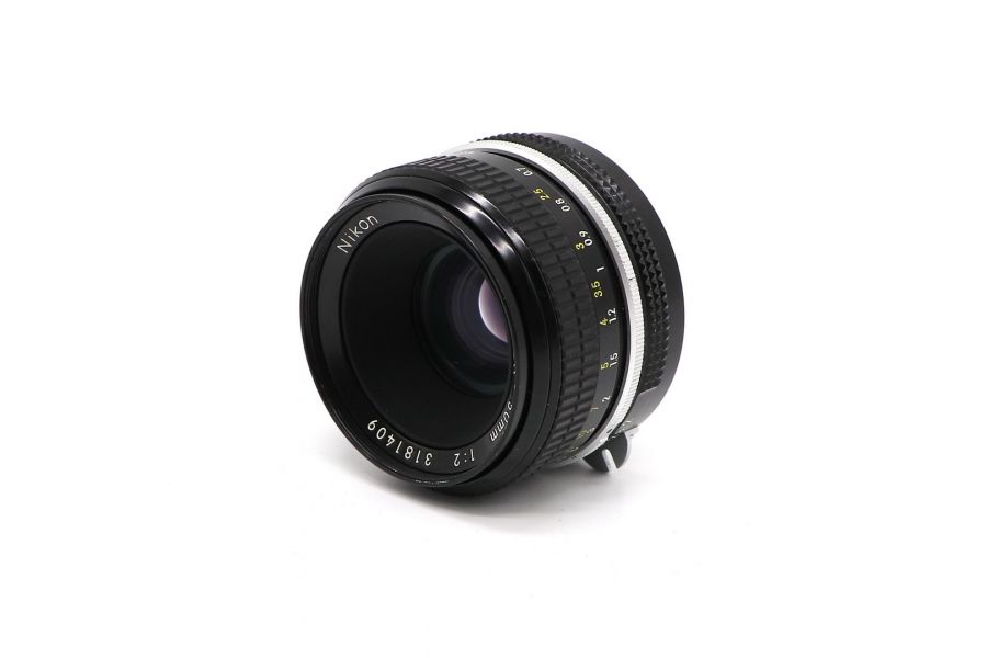 Nikon 50mm f/2 Nikkor Japan