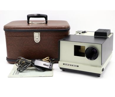 Купить Диапроектор Протон (СССР, 1986) Диапроектор Протон (СССР, 1986)