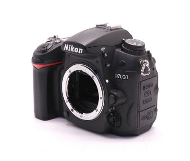 Купить Nikon D7000 body (пробег 53755 кадров) Nikon D7000 body (пробег 53755 кадров)