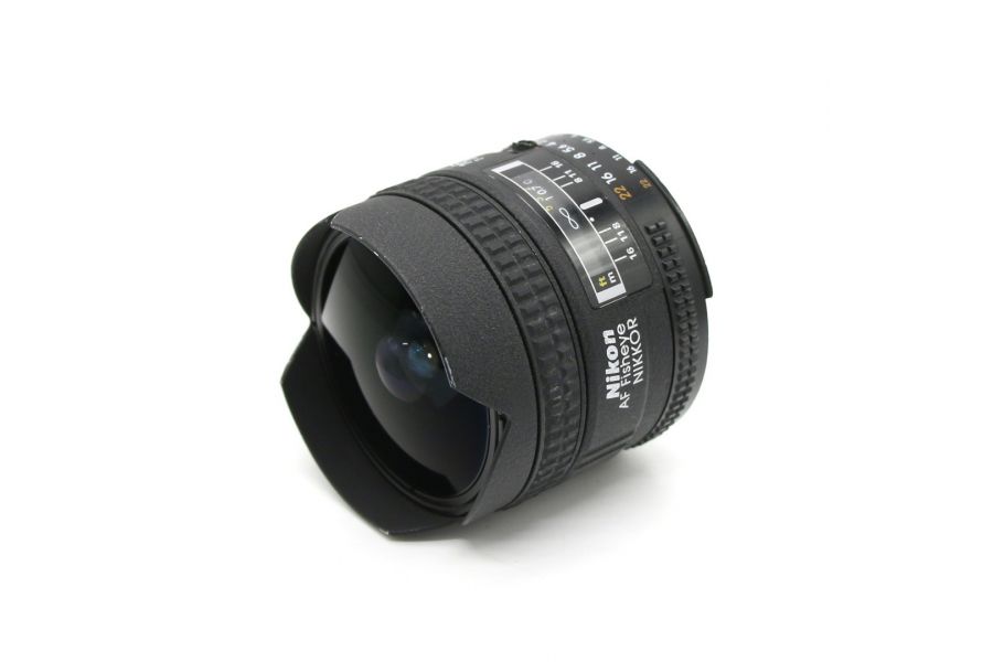 Nikon 16mm f/2.8D AF Fisheye-Nikkor (Japan)