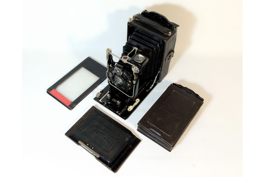 Zeiss Ikon Ideal 111+ Tessar 4.5/12cm