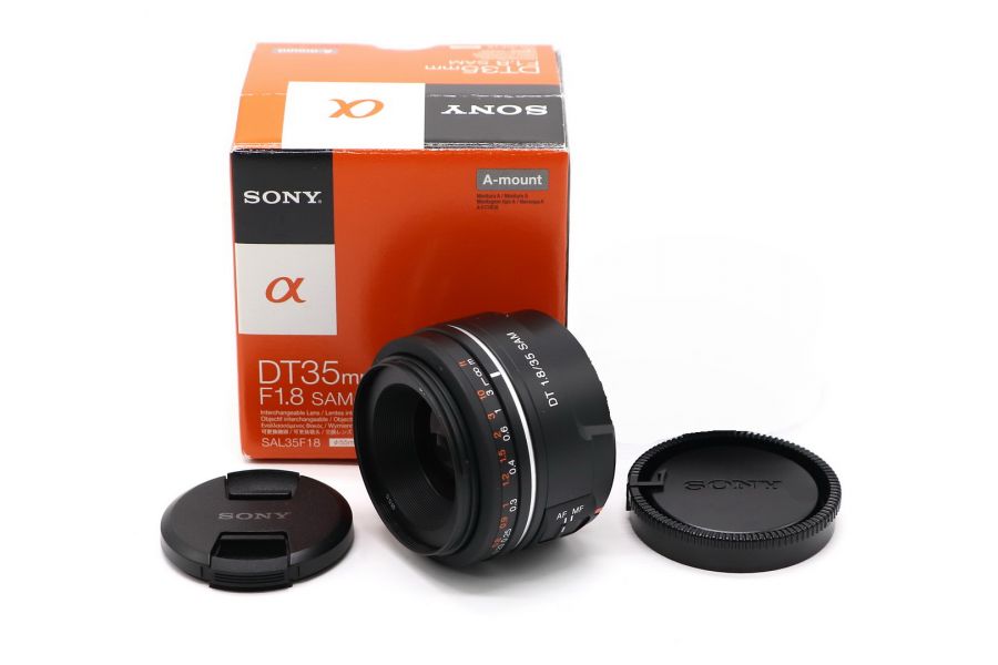 Sony DT 35mm f/1.8 SAM (SAL-35F18) в упаковке
