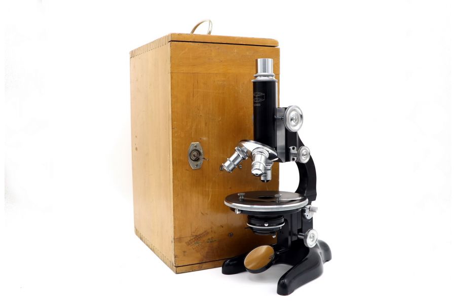 Микроскоп W/H Seibert Wetzlar (Germany, 1936)