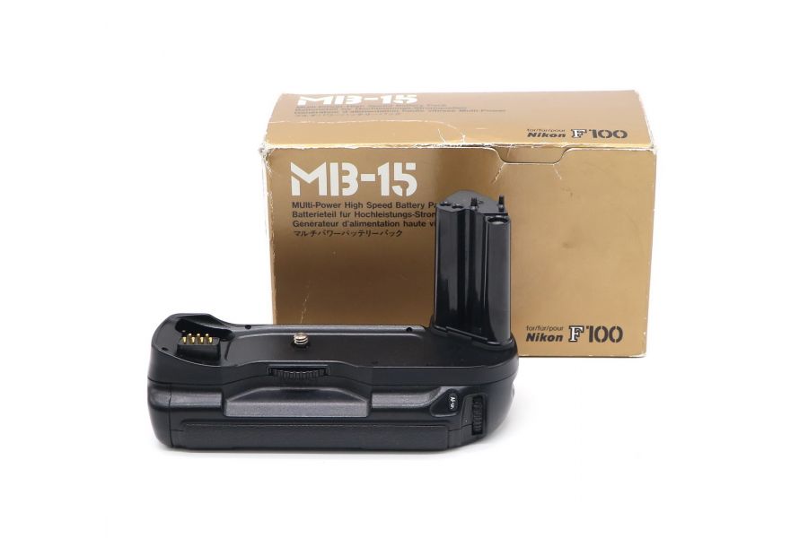 Батарейная ручка Nikon MB-15 в упаковке