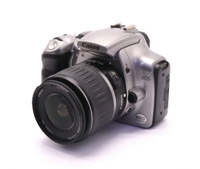 Купить Фотоаппарат цифровой Canon EOS 300D kit (Taiwan) Фотоаппарат цифровой Canon EOS 300D kit (Taiwan)